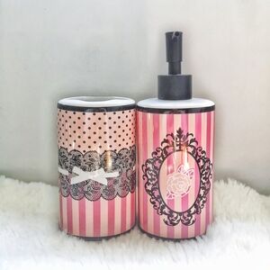 💮2/$40💮 2 pcs Pink Striped Bath Tumbler & Soap Dispenser Set